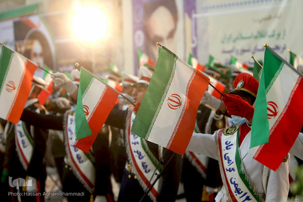 مراسم بزرگداشت چهل‌وسومین سالگرد ورود امام خمینی(ره) به میهن اسلامی در حرم مطهر  بنیانگذار جمهوری اسلامی