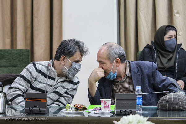 نشست «هنر و اندیشه در ادبیات انقلاب اسلامی»