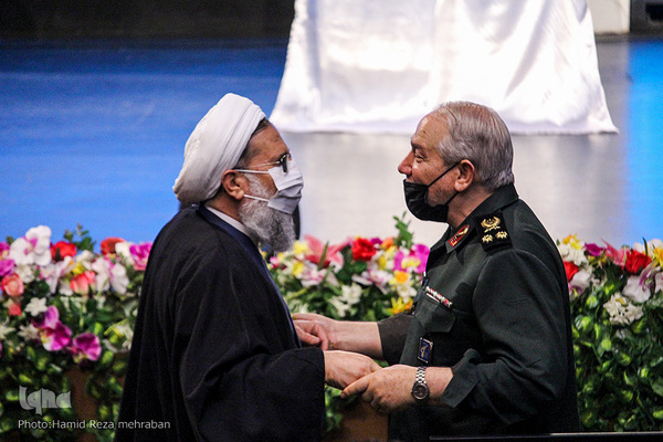 مراسم رونمایی از دستاوردهای علمی و پژوهشی پژوهشگاه علوم و معارف دفاع مقدس