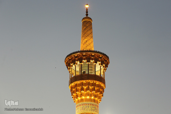 لحظه تحویل سال ۱۴۰۱ در حرم مطهر رضوی