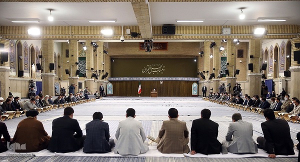 مراسم انس با قرآن در اولین روز ماه مبارک رمضان در حسینیه امام خمینی(ره)