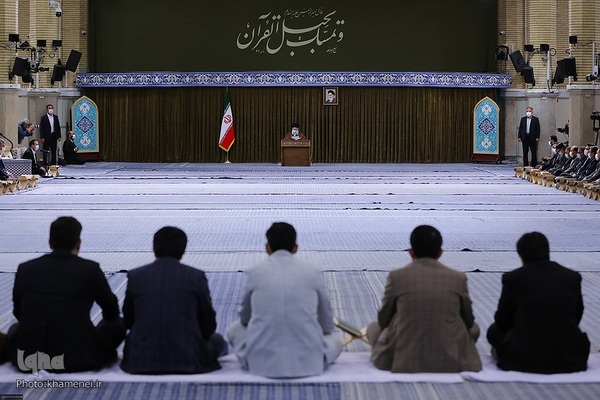 مراسم انس با قرآن در اولین روز ماه مبارک رمضان در حسینیه امام خمینی(ره)