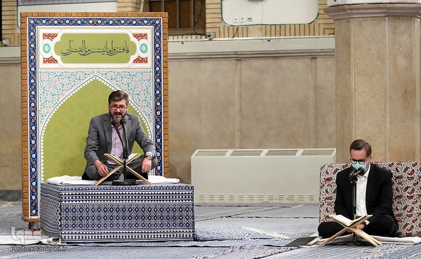 مراسم انس با قرآن در اولین روز ماه مبارک رمضان در حسینیه امام خمینی(ره)