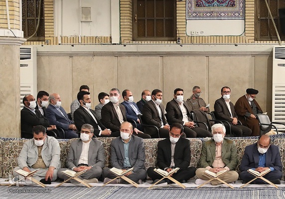 مراسم انس با قرآن در اولین روز ماه مبارک رمضان در حسینیه امام خمینی(ره)