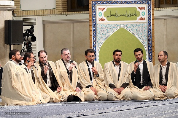 مراسم انس با قرآن در اولین روز ماه مبارک رمضان در حسینیه امام خمینی(ره)