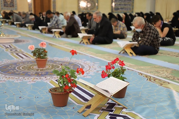 جزءخوانی قرآن در مصلی تبریز‎‎