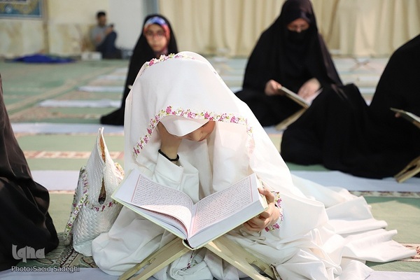 جزءخوانی قرآن در مصلی تبریز‎‎
