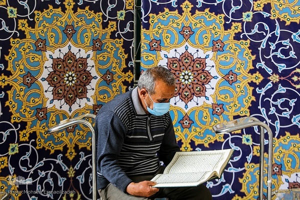 جزء‌خوانی قرآن کریم در حرم مطهر رضوی