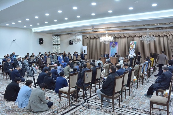 محفل انس با قرآن یادبود شهدای حرم رضوی‎‎
