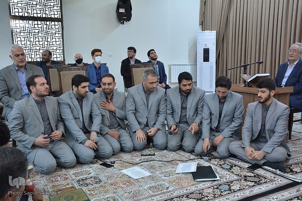 محفل انس با قرآن یادبود شهدای حرم رضوی‎‎