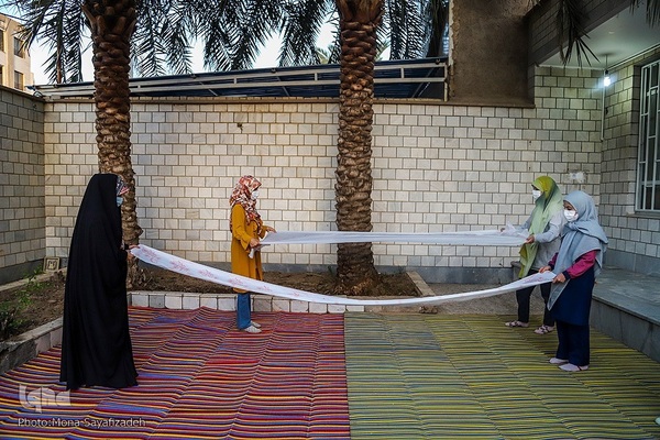 سفره افطار مؤسسه قرآنی«ریحانة‌الحسین» اهواز