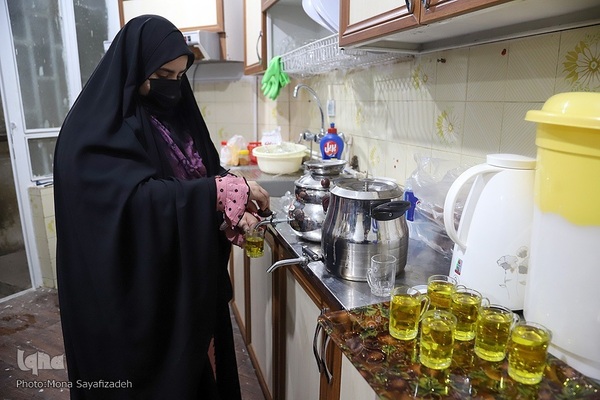 سفره افطار مؤسسه قرآنی«ریحانة‌الحسین» اهواز