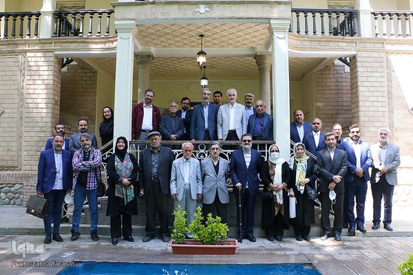 آیین افتتاح نمایشگاه هزار سال کتابت قران کریم