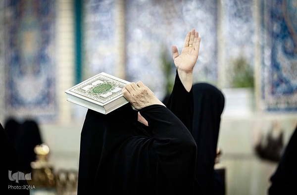 مراسم شب قدر در حرم امام حسین (ع)