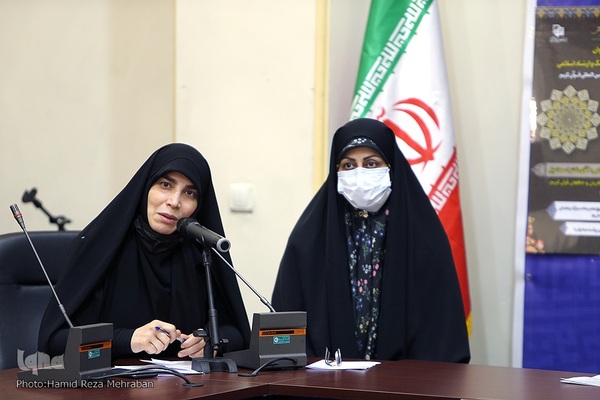 محفل انس با قرآن کریم از سوی شواری مشورتی بانوان معاونت قرآن و عترت وزارت فرهنگ وارشاد اسلامی