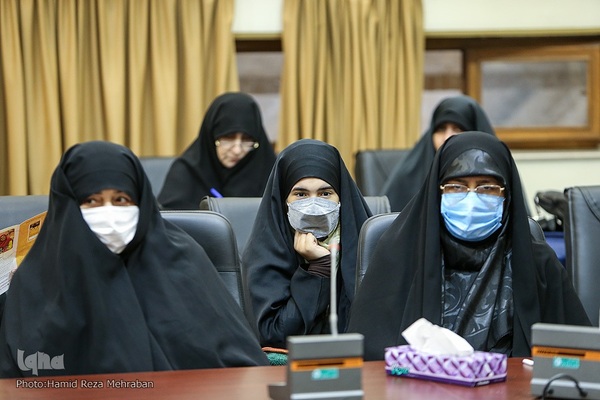 محفل انس با قرآن کریم از سوی شواری مشورتی بانوان معاونت قرآن و عترت وزارت فرهنگ وارشاد اسلامی