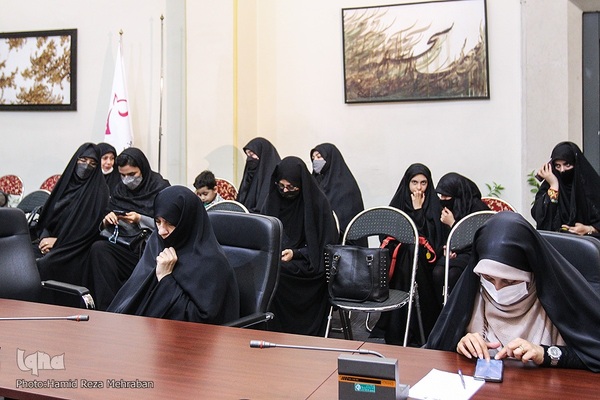 محفل انس با قرآن کریم از سوی شواری مشورتی بانوان معاونت قرآن و عترت وزارت فرهنگ وارشاد اسلامی