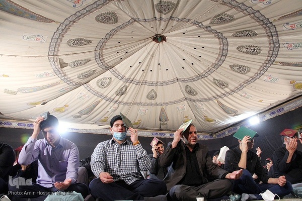 قرار بندگی؛ احیای شب ۲۱ رمضان در امامزاده جعفر (ع) یزد