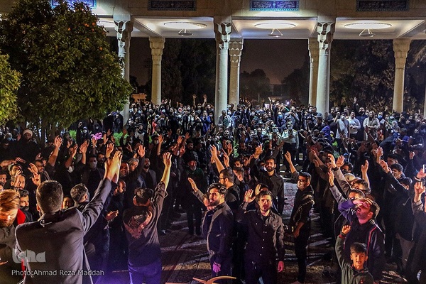 قرار بندگی؛ احیای شب ۲۱ رمضان در جوار آرامگاه حافظ