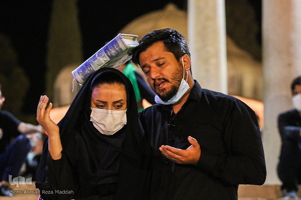 قرار بندگی؛ احیای شب ۲۱ رمضان در جوار آرامگاه حافظ