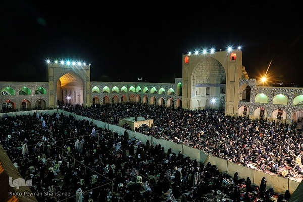 قرار بندگی؛ احیای شب 21 رمضان در ایران اسلامی