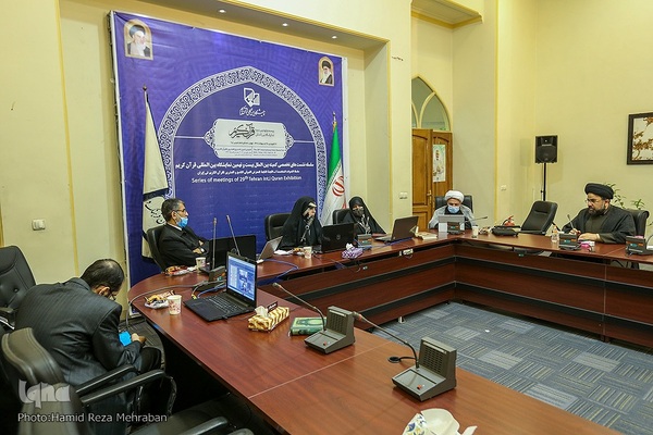 تأکید قرآن بر کرامت انسانی زن؛ مبنایی برای ارتقای تمدنی