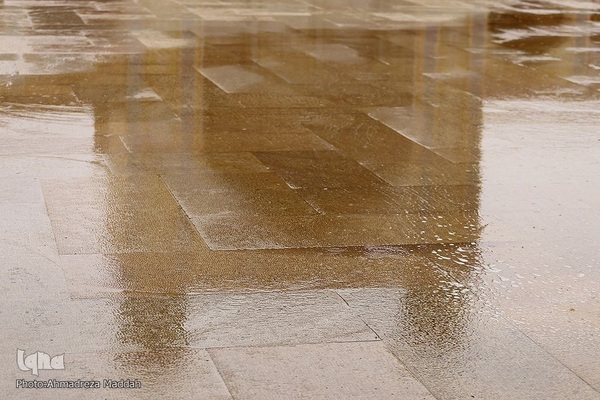 باران بهاری در مسجد تاریخی وکیل شیراز‎‎