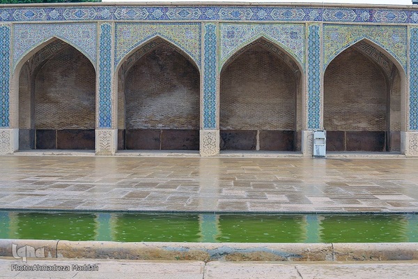 باران بهاری در مسجد تاریخی وکیل شیراز‎‎