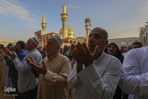 اقامه نماز عید سعید فطر در آستان مقدس کاظمیه