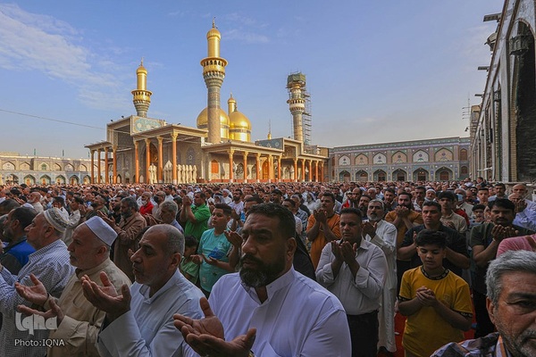 اقامه نماز عید سعید فطر در آستان مقدس کاظمیه