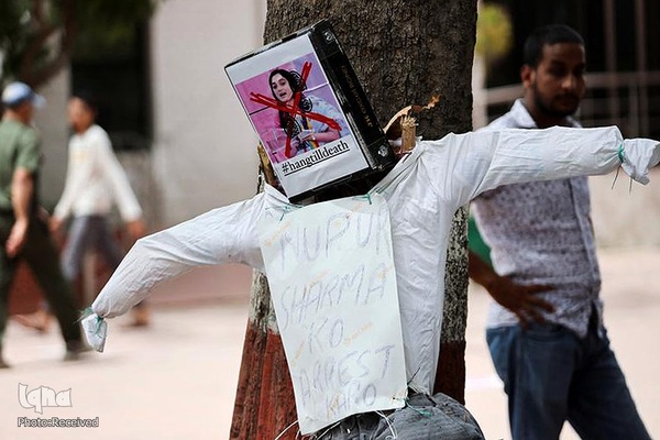 اعتراض مسلمانان به هتک حرمت ساحت مقدس پیامبر اکرم (ص) در شهرهای مختلف هند