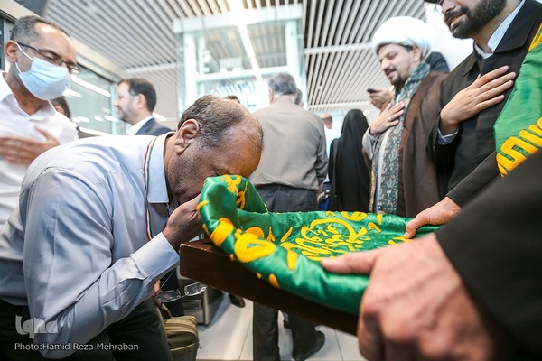 مراسم بدرقه اولین کاروان حجاج ایرانی