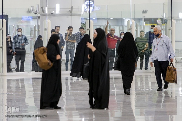 در حاشیه مراسم بدرقه اولین کاروان حجاج ایرانی