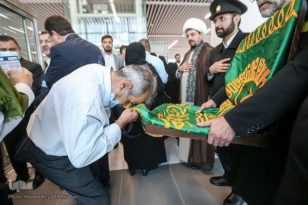 در حاشیه مراسم بدرقه اولین کاروان حجاج ایرانی