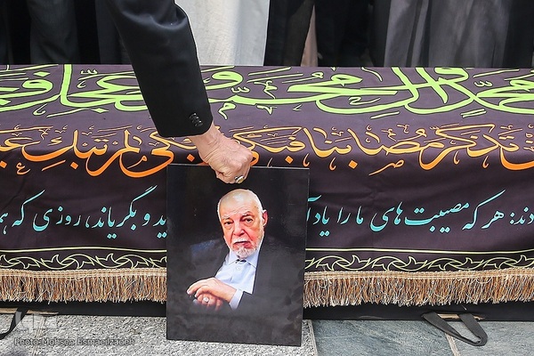 مراسم خاکسپاری مرحوم احمد مهدوی دامغانی در حرم مطهر رضوی