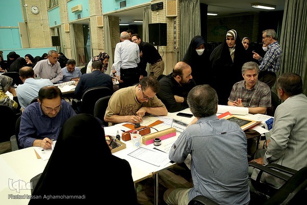 گردهمایی نسخ نویسان و ثلث نویسان ایران اسلامی در حسینیه الزهرا(س)