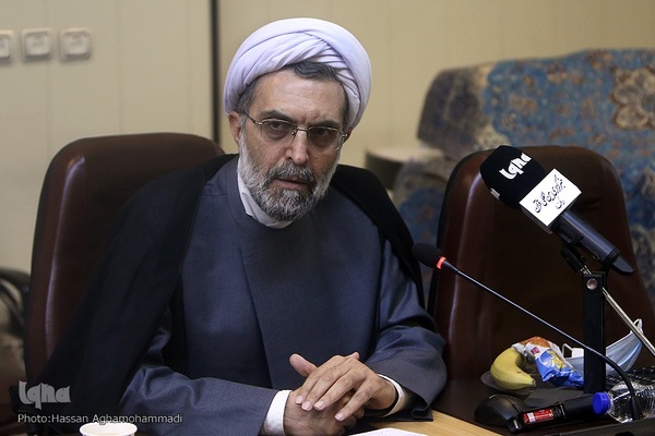 حجت‌الاسلام والمسلمین محمود متوسل، مدیر مرکز فرهنگی درس‌هایی از قرآن