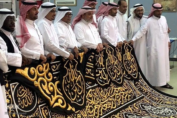 اتمام عملیات دوخت پرده کعبه