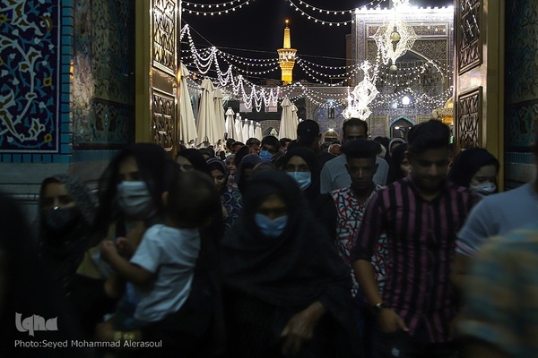 حرم مطهر رضوی در شب عید غدیرخم