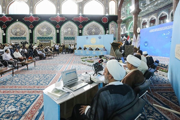 رقابت شرکت کنندگان در روز پایانی مسابقات قرآن کربلا