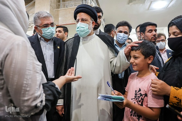 دیدار حجت‌الاسلام و المسلمین ابراهیم رییسی، رییس جمهور با جمعی از مدیران و پژوهشگران جهاد دانشگاهی