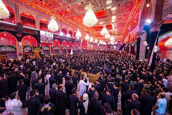 حسینیه ایران؛ مراسم شب عاشورا حسینی در حرم مطهر امام حسین(ع)