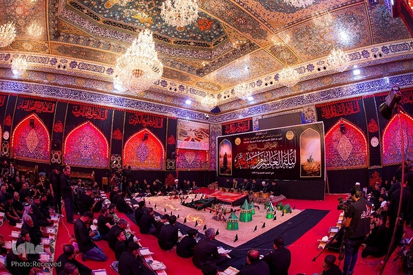 محفل انس با قرآن کریم در شب عاشورا در قرارگاه حسینی