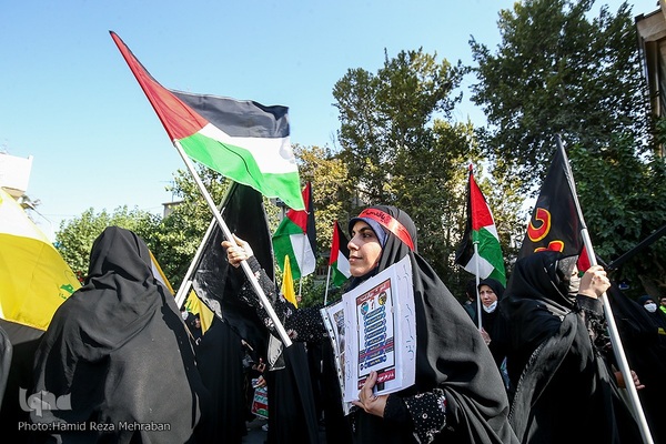 تجمع ضد صهیونیستی در میدان فلسطین