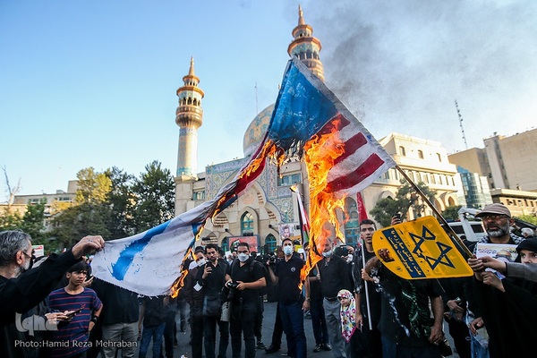 تجمع ضد صهیونیستی در میدان فلسطین