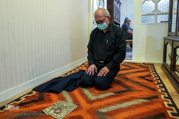 برگزاری جلسه تلاوت قرآن و عزاداری امام حسین(ع)