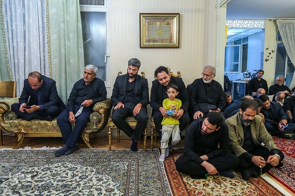 برگزاری جلسه تلاوت قرآن و عزاداری امام حسین(ع)