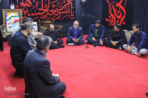 دیدار جامعه قرآنی با خانواده شهید عبدالله مداح