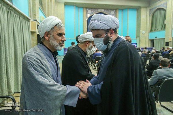 حضور حجت‌الاسلام قمی، رئیس سازمان تبلیغات اسلامی در بزرگداشت مرحوم حجت الاسلام والمسلمین حاج محمدرضا شهیدی پور