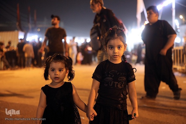 عشاق الحسین(ع) در طریق کربلا